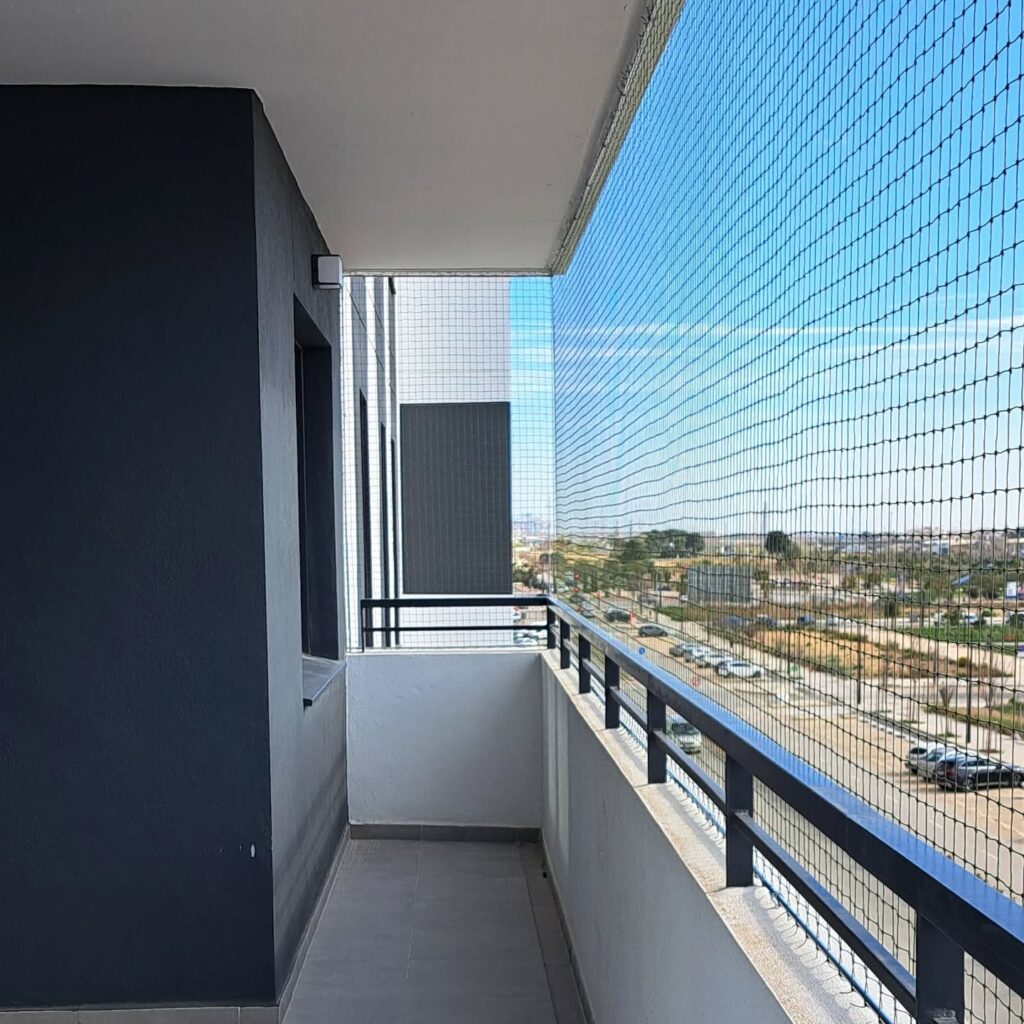 Instagram post from redesparagatos. This post is in position 4.
